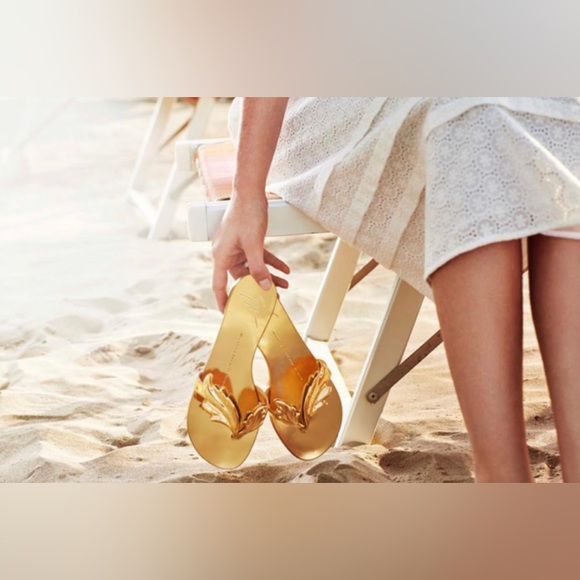 SELL BY 10/24/25 Giuseppe Zanotti Nuvorock Metallic Gold Wing Flat Thong Sandals - Picture 13 of 16